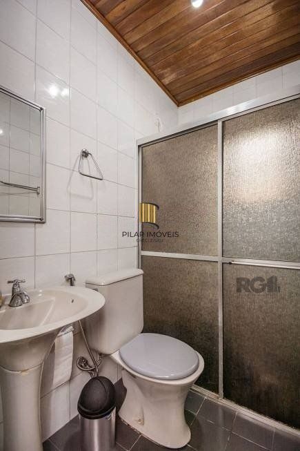 Casa 279m² - 4 dormitórios, 3 vagas no bairro Santa Tereza