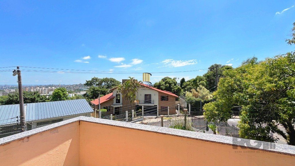 Casa 3 dormitórios no bairro Teresópolis