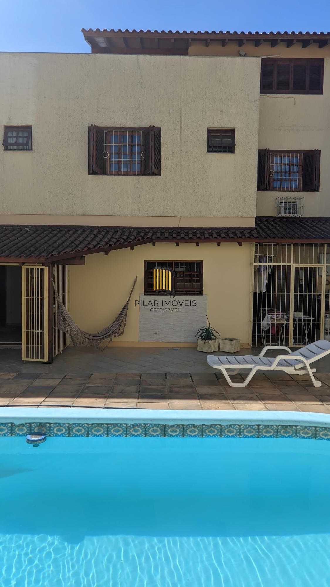 Casa 348m², 4 dormitórios, 2 vagas no bairro Nonoai