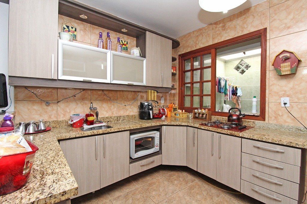 Casa para Venda - 280m², 4 dormitórios, sendo 1 suites, 4 vagas - Bom Jesus