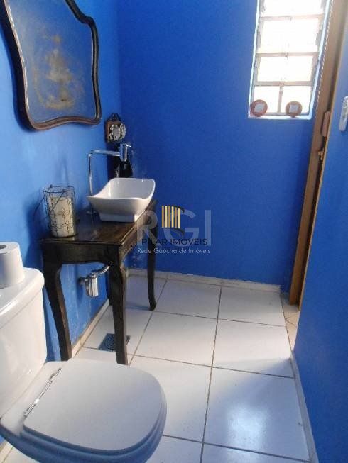 Casa para Venda - 159m², 3 dormitórios, 3 vagas - Menino Deus