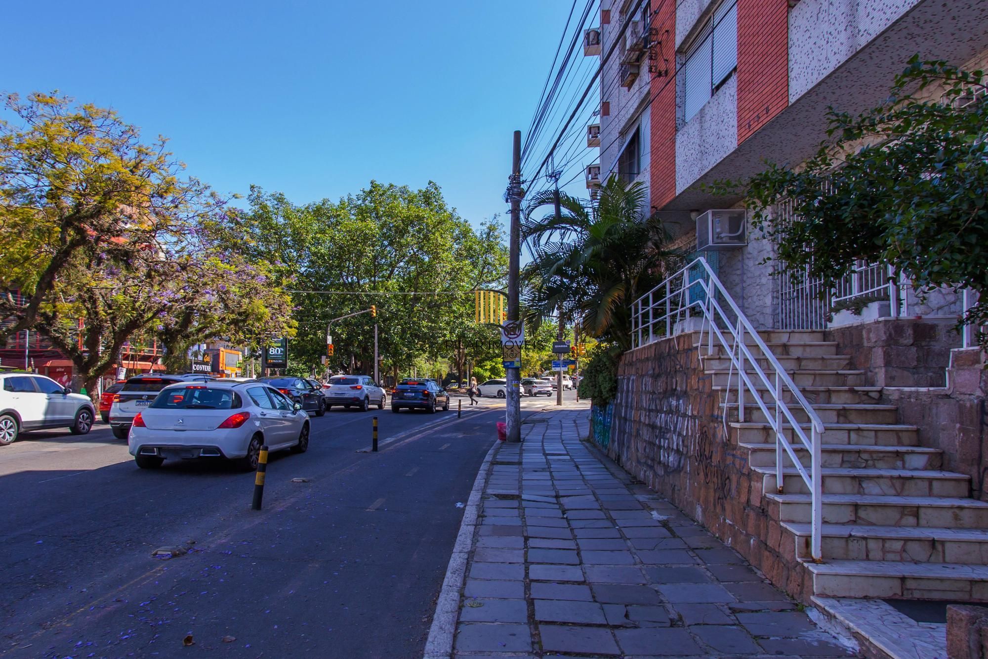 Apartamento Garden com 2 quartos e 94m² à venda em Rio Branco, Porto Alegre.