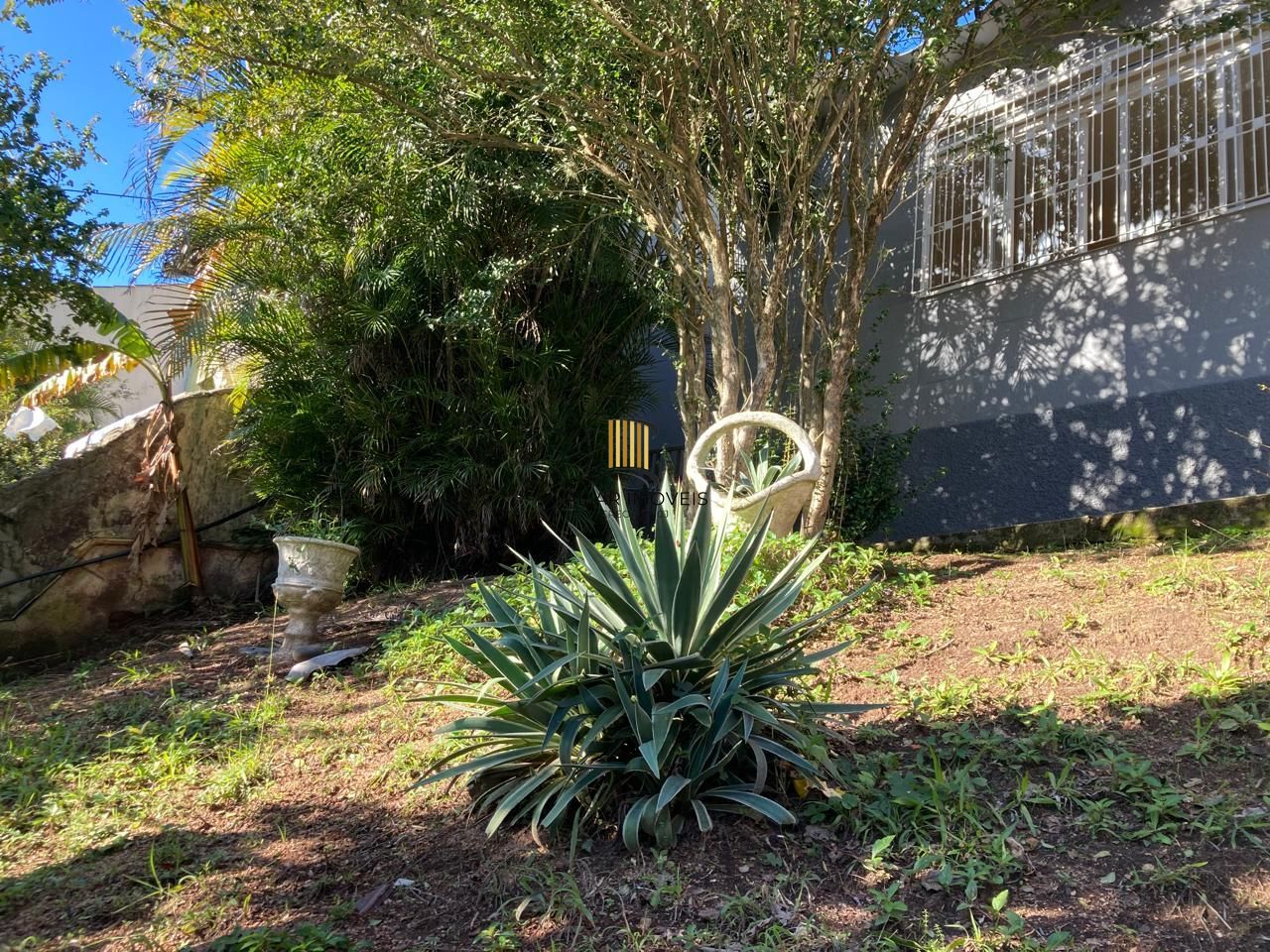 Casa 3 dormitórios, 3 banheiros, bairro Teresópolis.