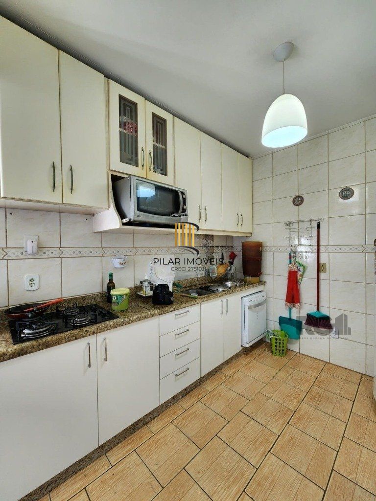 Casa de 3 dormitórios no bairro Vila Nova