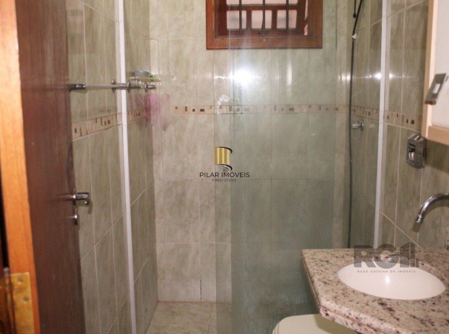 Casa 179m², 3 dormitórios, 3 vagas no bairro Parque Santa Fé