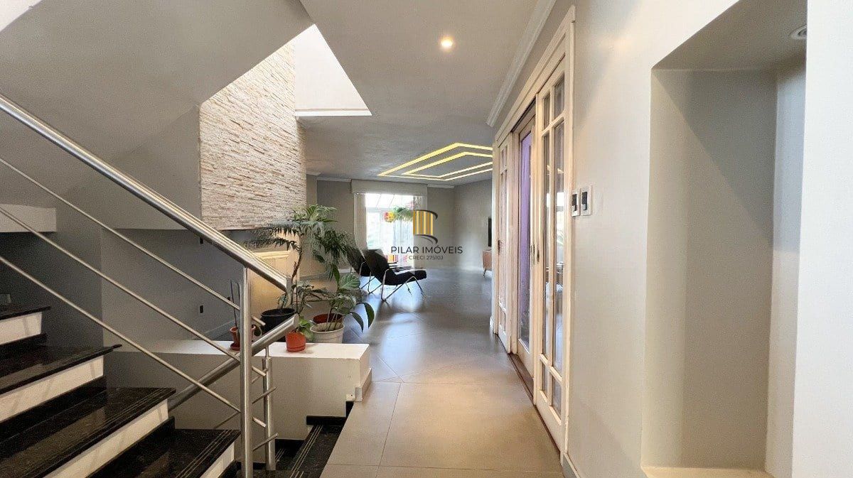 Casa com 3 dormitorios a venda no bairro Jardim Itu, Porto Alegre