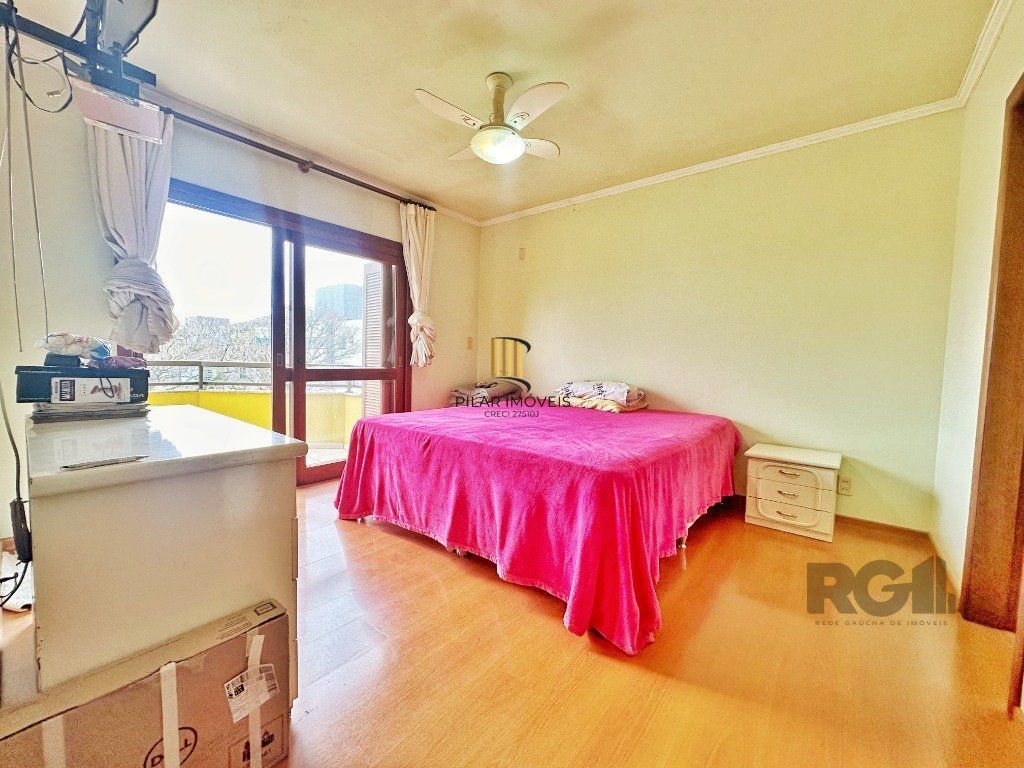 Casa 3 dormitórios no bairro Nonoai