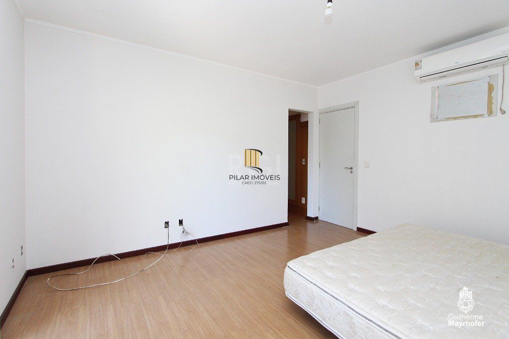 Casa para Venda - 393m², 4 dormitórios, sendo 2 suites, 4 vagas - Ipanema