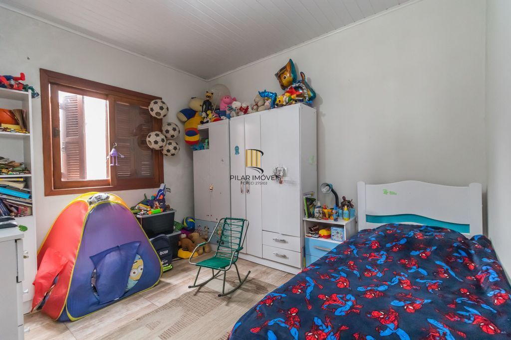 Casa de 6 dormitórios à venda Bairro Vila Nova - Porto Alegre