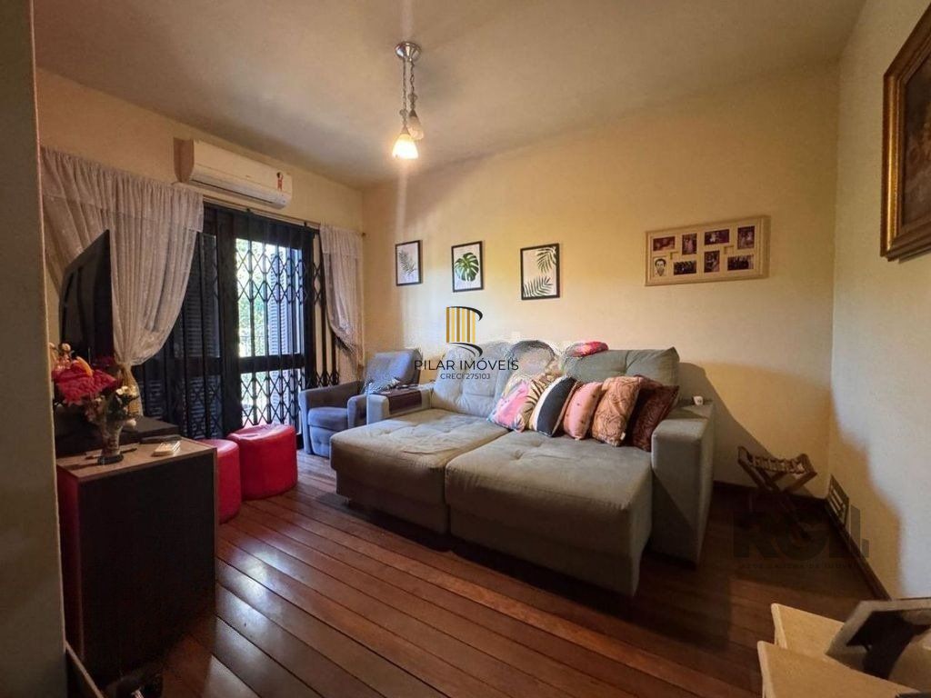 Casa 3 dormitórios no bairro Teresópolis