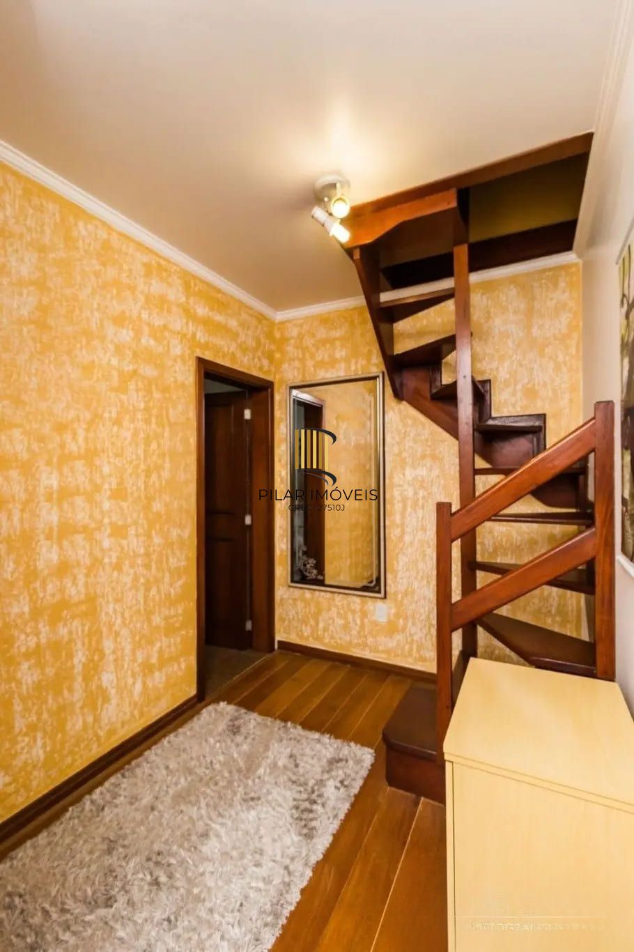 Casa com 3 dormitórios  de 278m² à venda no Bairro Jardim Itú Sabará