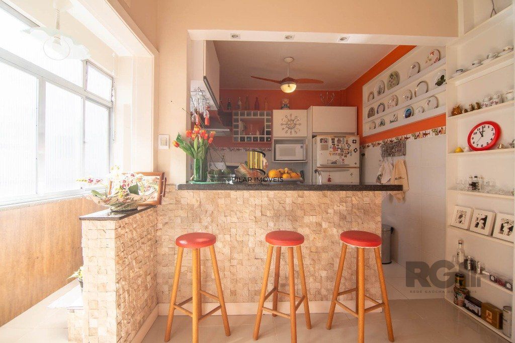 Apartamento 152m² - 4 dormitórios no bairro Floresta