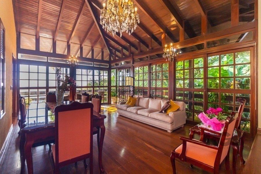 Casa com 400m² privativos e 1000m² de terreno, com vista. Um paraíso no Morro Apamecor! - Pilar Imóveis