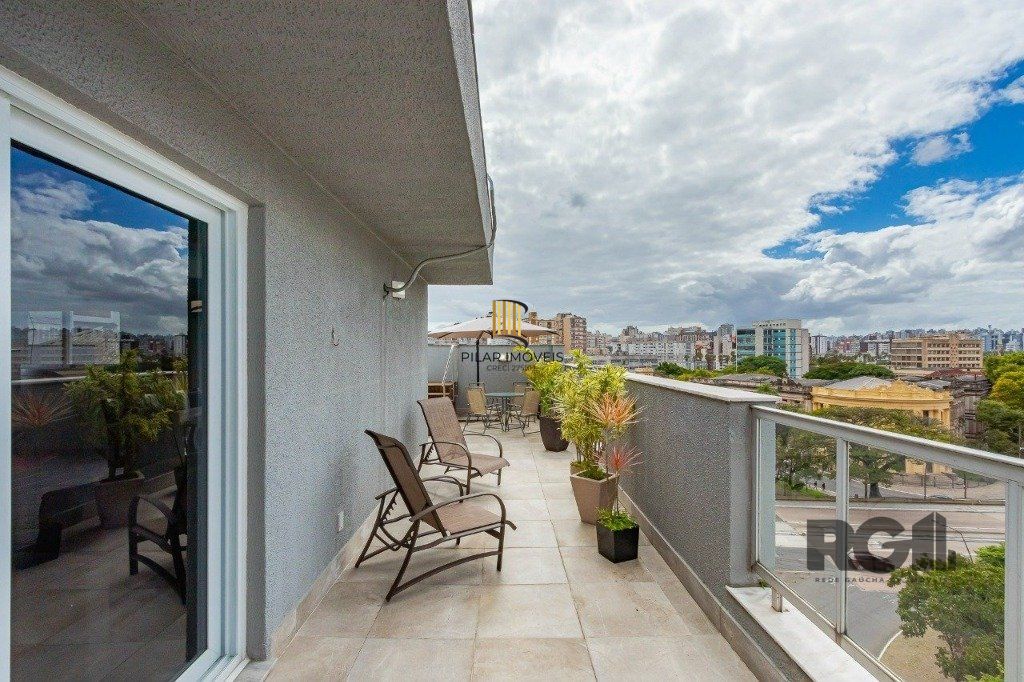 Cobertura para Venda - 191.89m², 3 dormitórios, sendo 1 suites, 1 vaga - Centro Histórico