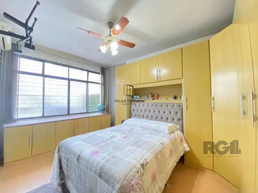 Casa de 2 dormitórios no bairro Sarandi