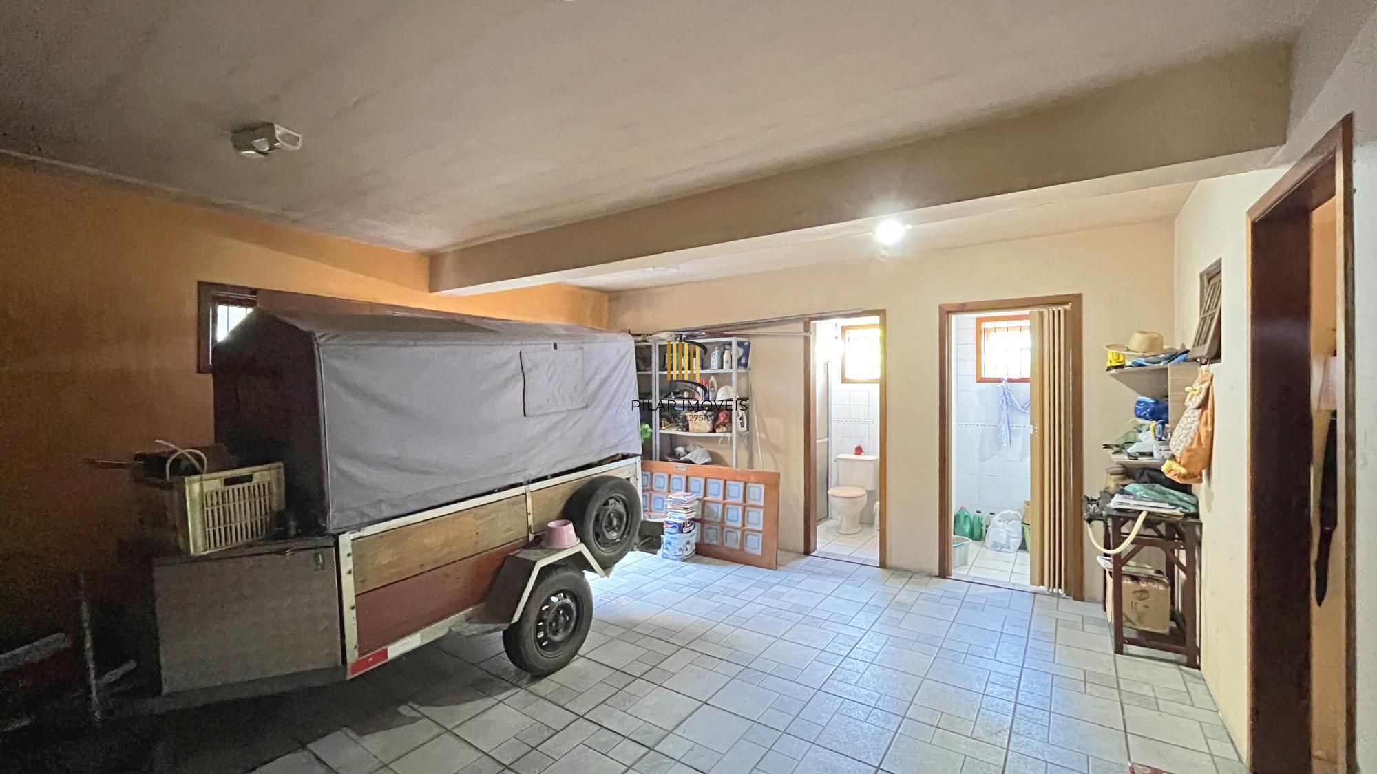 Casa 3 dormitórios no bairro Teresópolis