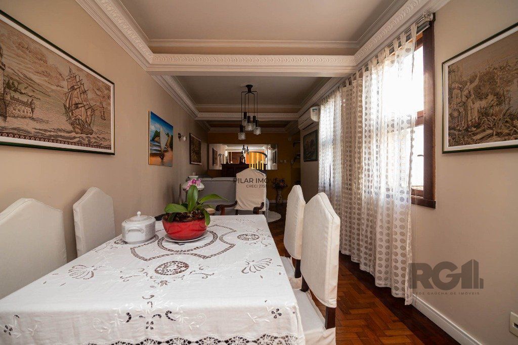 Apartamento 152m² - 4 dormitórios no bairro Floresta