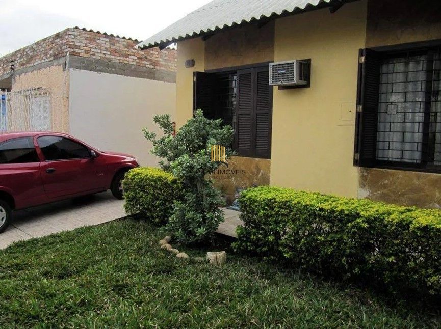 Casa 4 dormitórios no bairro Glória