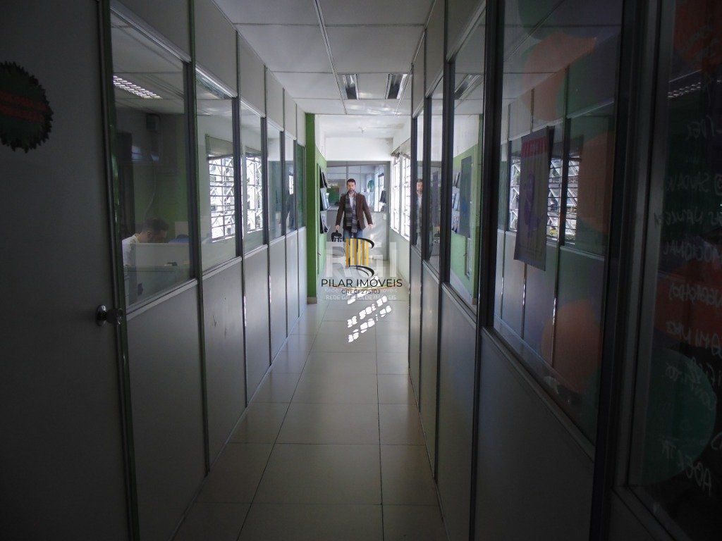 Predio para Venda - 2000m², 0 dormitórios, Teresópolis