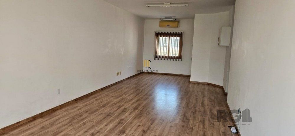 Excelente sala comercial de 45m² privativos.