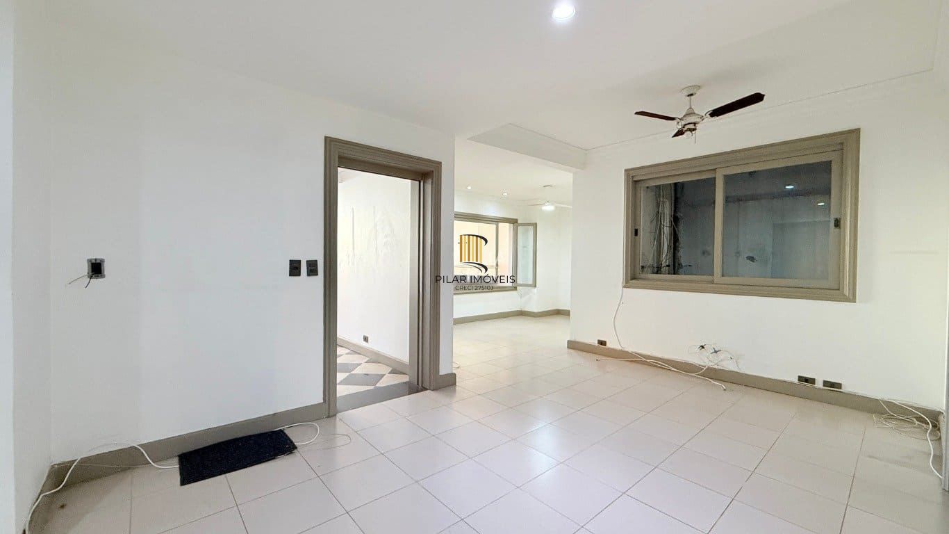 Apartamento de 3 dormitórios à venda em Independência, Porto Alegre