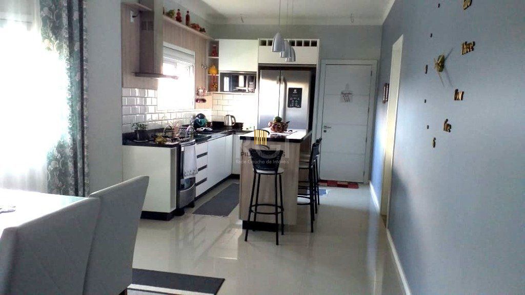 Casa para Venda - 160m², 3 dormitórios, sendo 1 suites, 2 vagas - Igra Sul
