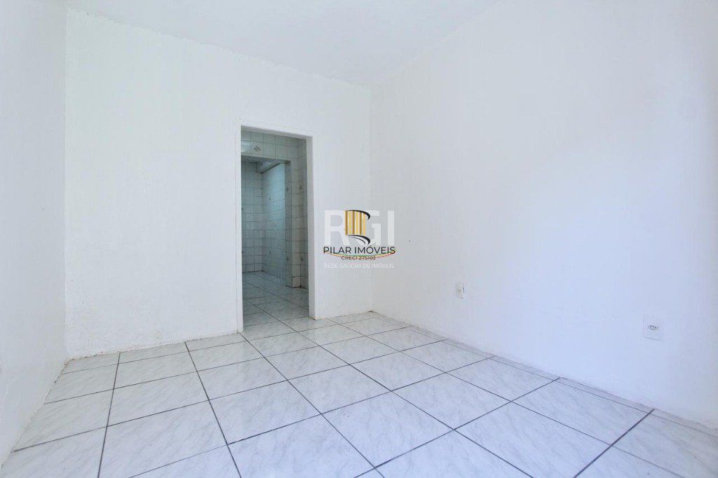 Sobrado para Venda - 70m², 2 dormitórios, Nonoai