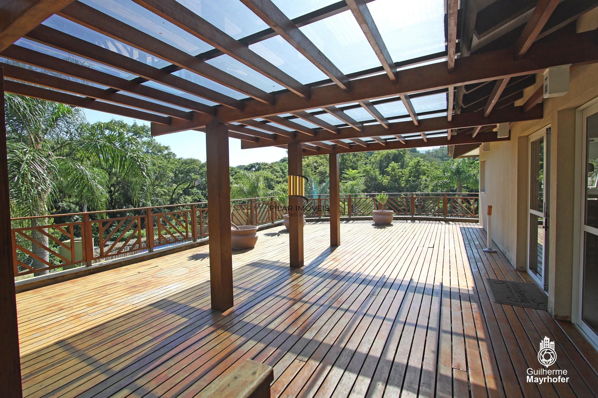Casa de Condomínio 4 dormitórios no bairro Teresópolis