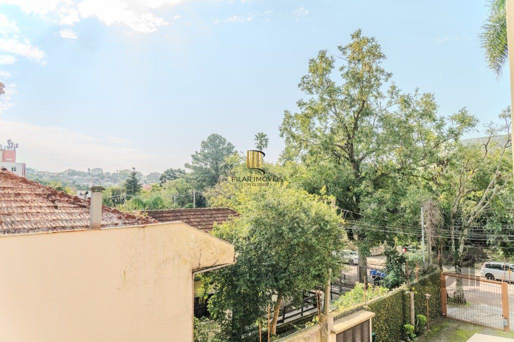 Casa de Condomínio 3 dormitórios no bairro Teresópolis