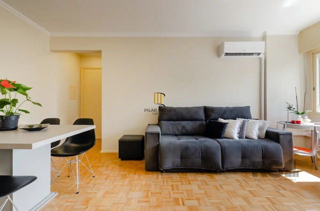 Apartamento de 2 dormitórios no bairro  Menino Deus - Pilar Imóveis