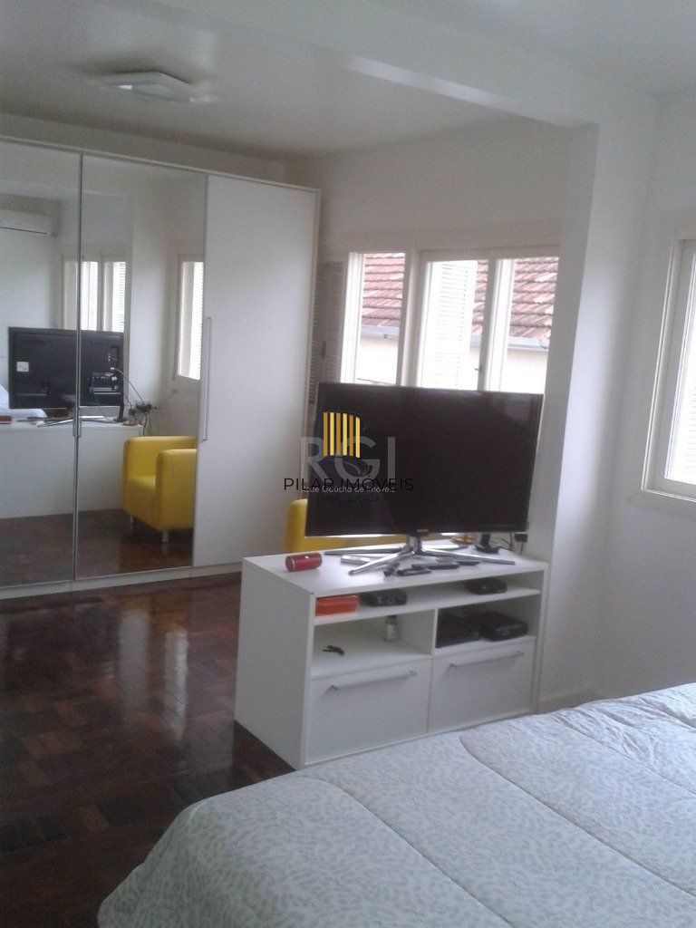 Apartamento para Venda - 77m², 3 dormitórios, Petrópolis