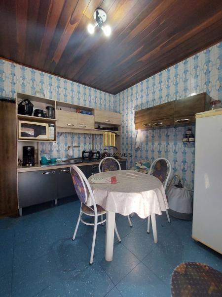 Casa a venda de 3 dormitórios no centro, Nova Prata - RS