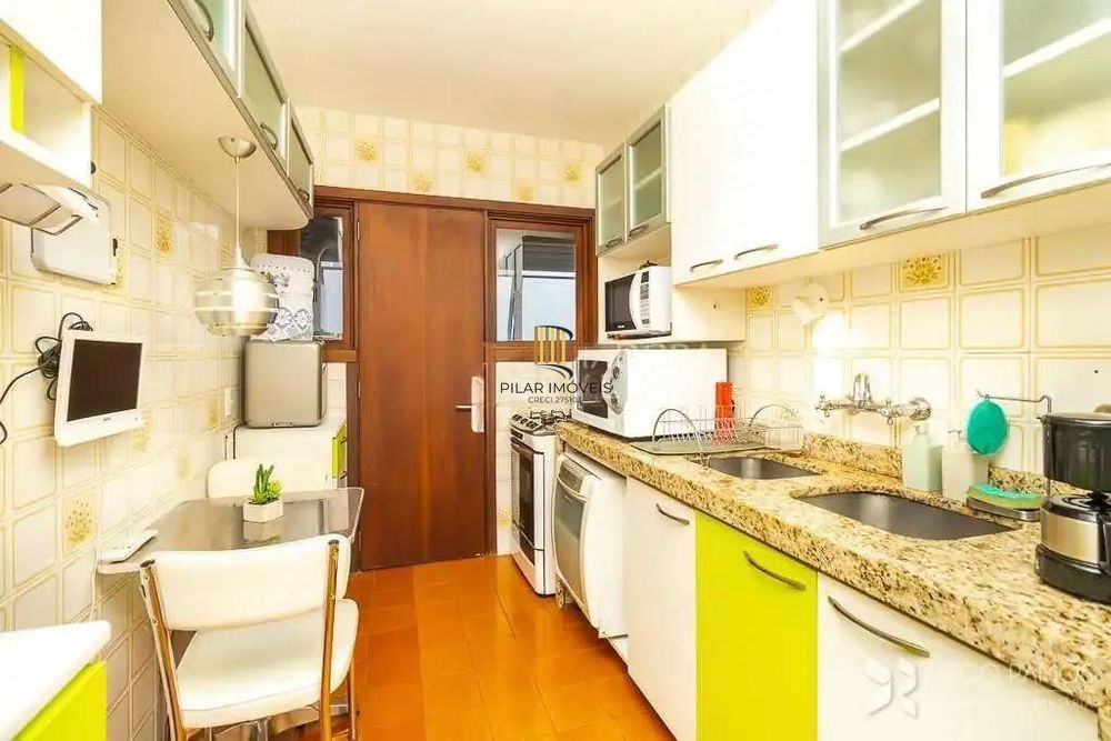 Cobertura 153m² semimobiliada com vista panorâmica no Menino Deus