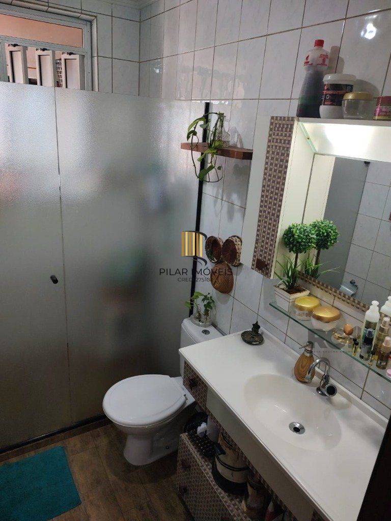 Apartamento de 2 dormitórios com 2 vagas no bairro Jardim São Pedro