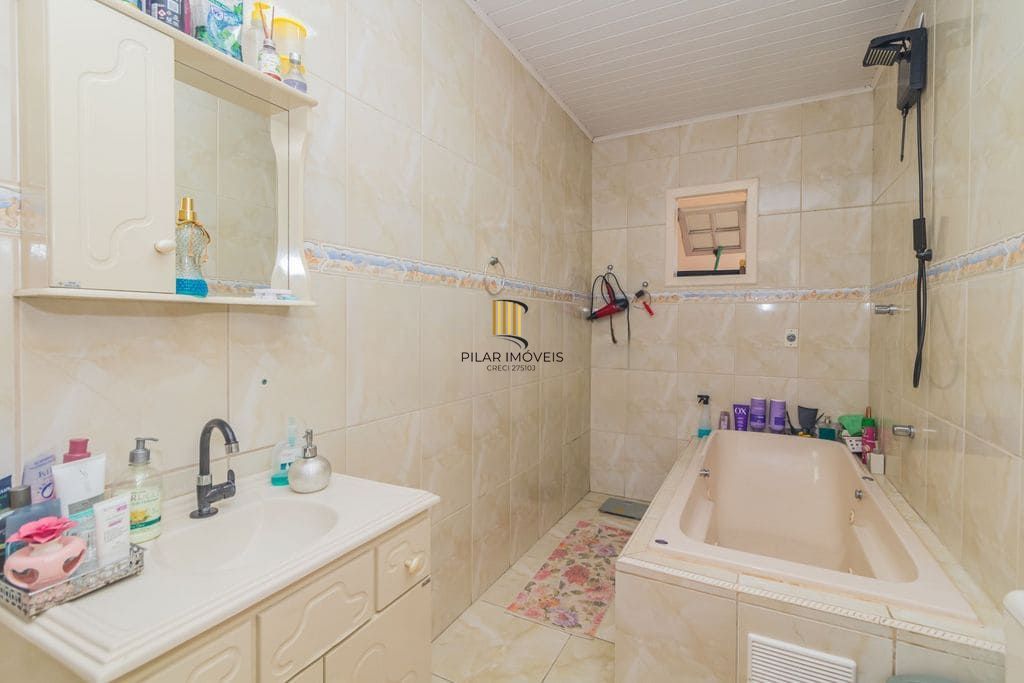 Casa 3 dormitórios à venda no Bairro Passo das Pedras