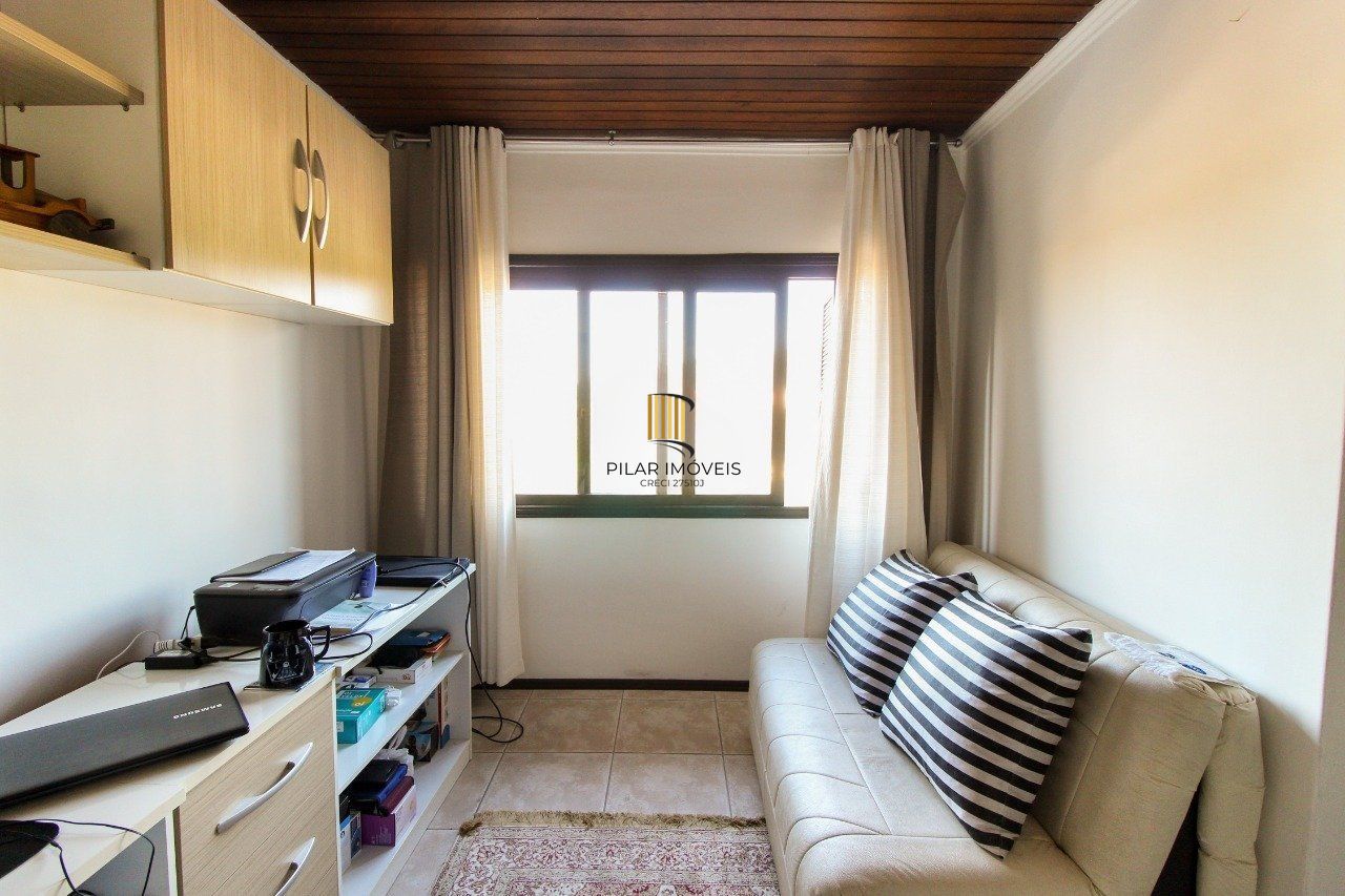 Casa com 6 dormitórios à Venda no Bairro Jardim Carvalho, Porto Alegre