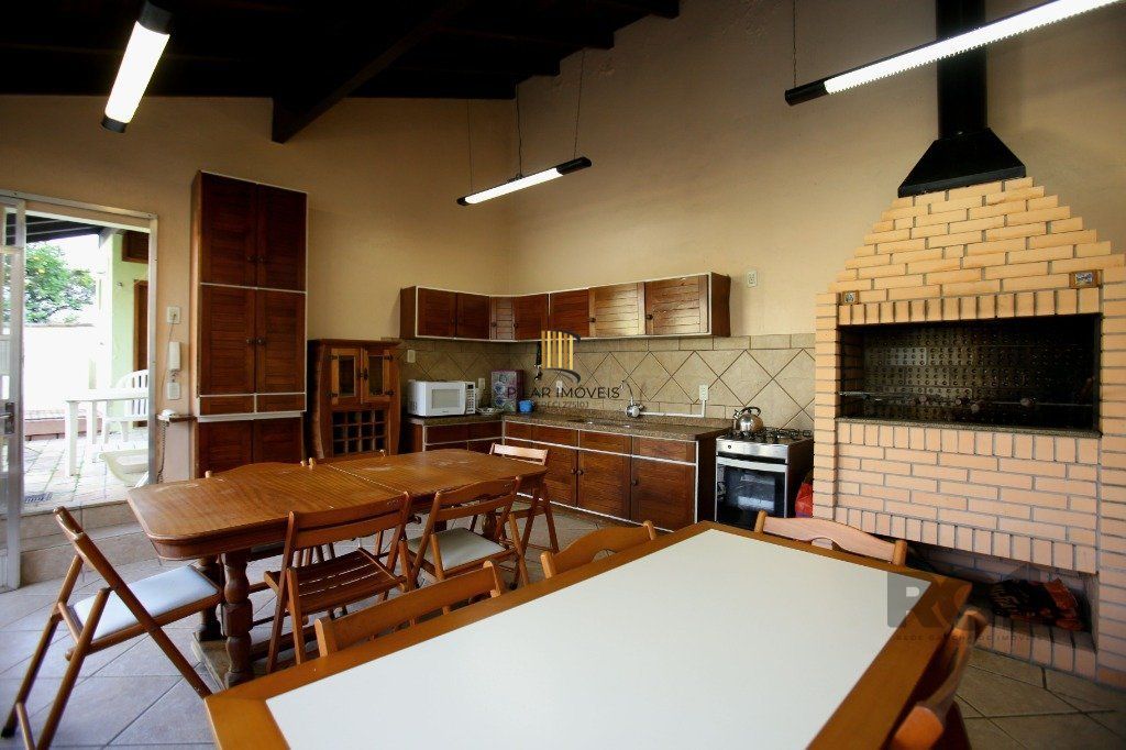 Casa 3 dormitórios no bairro Jardim  Botânico