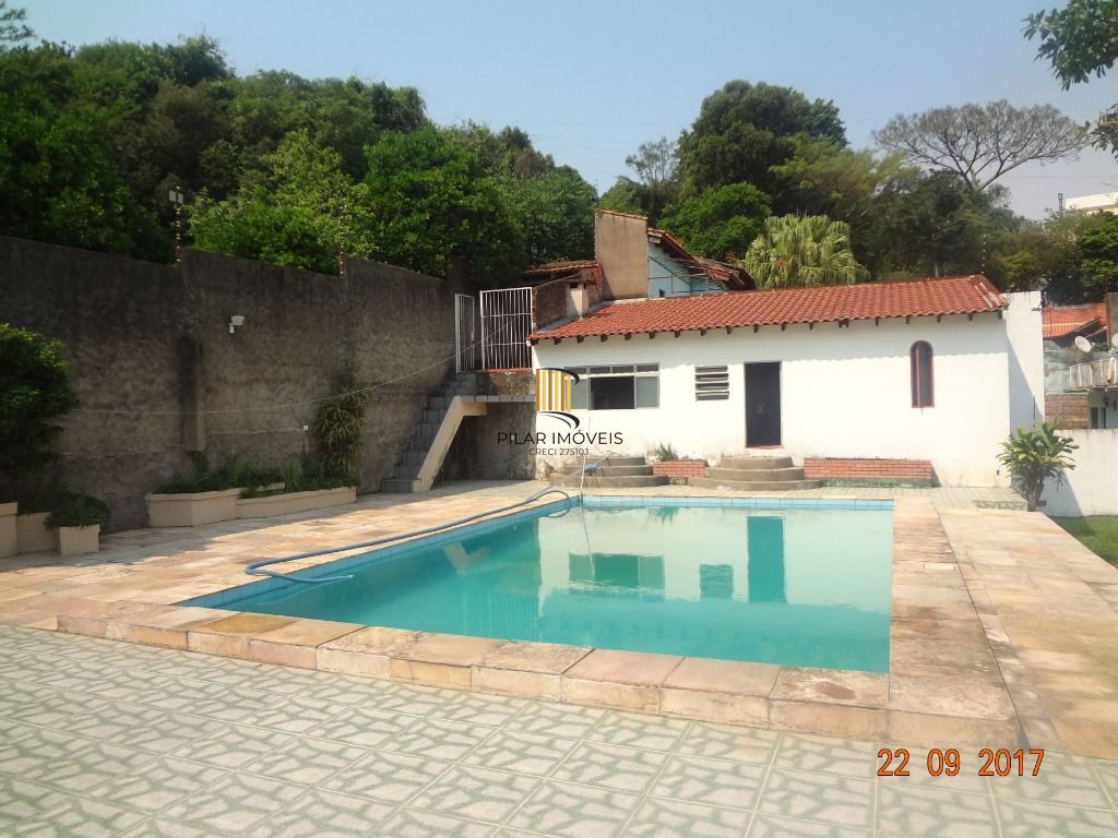 Casa para Venda - 365m², 4 dormitórios, sendo 2 suites, 6 vagas - Nonoai