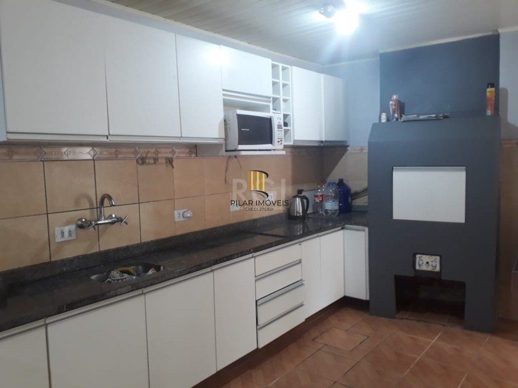 Casa para Venda - 120m², 2 dormitórios, 4 vagas - Cavalhada