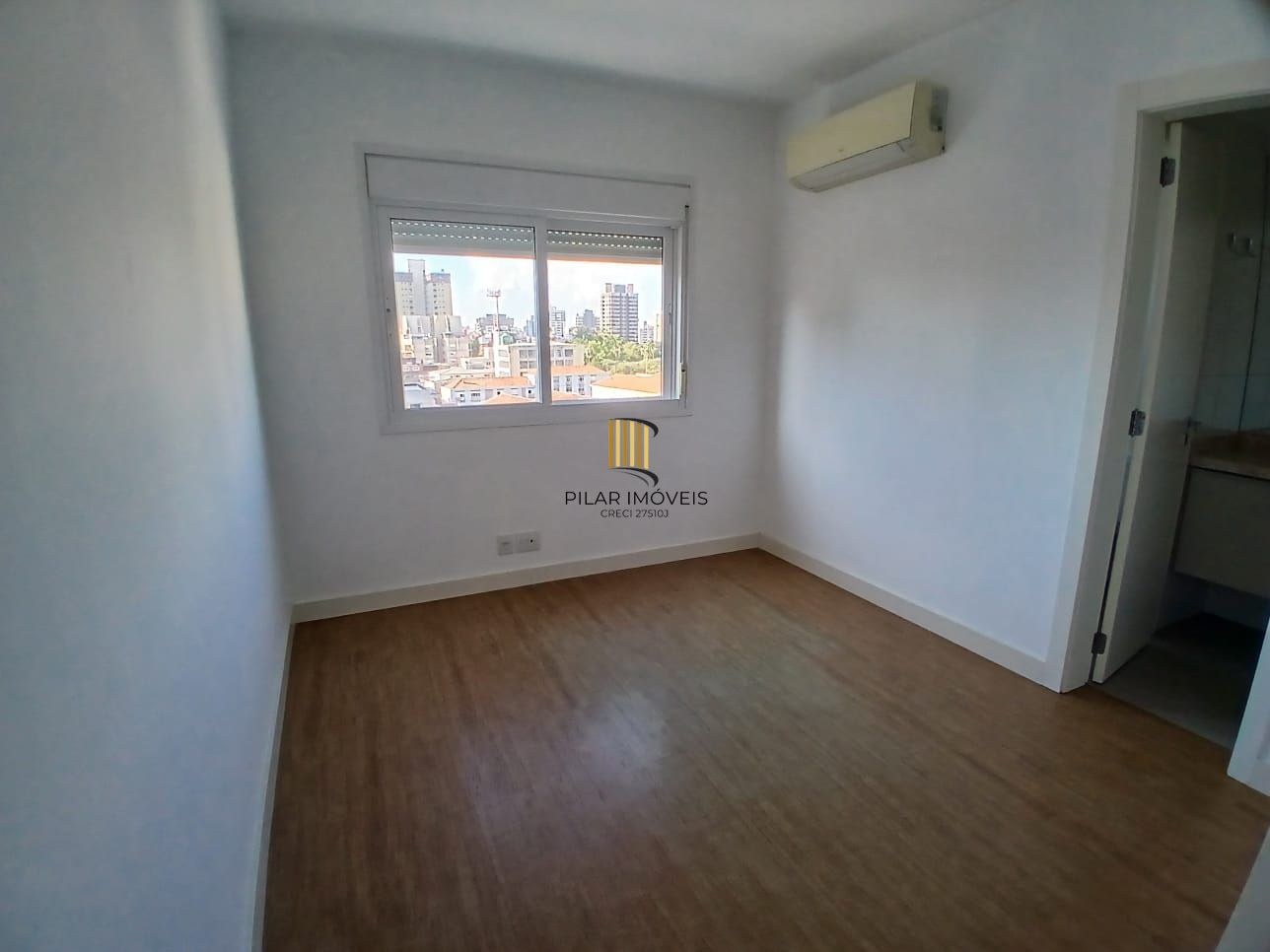 Apartamento  com 3 dormitorios e suite no Menino Deus, Porto Alegre/RS