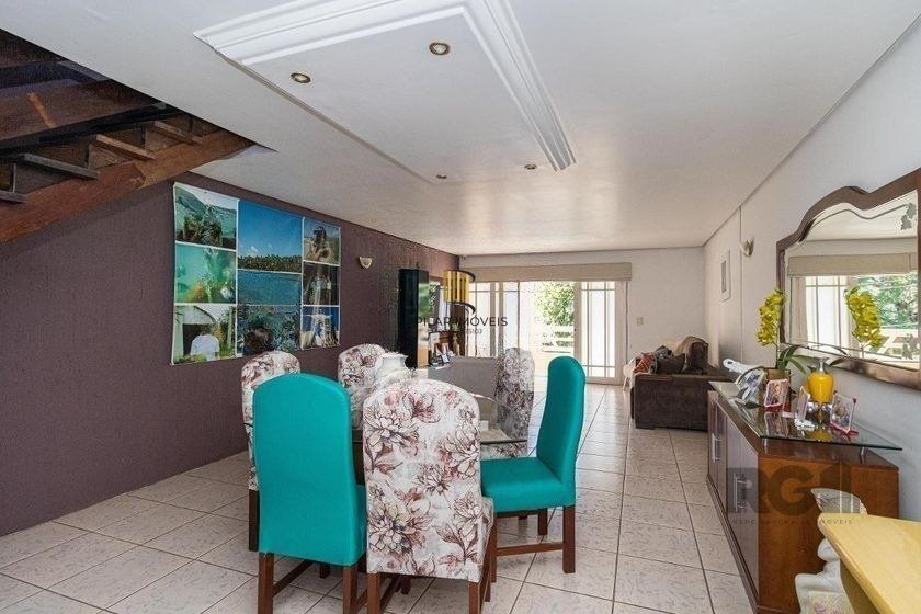 Casa Mista 266m² - 4 dormitórios, 1 suíte, 3 vagas no bairro Parque Santa Fé - Pilar Imóveis
