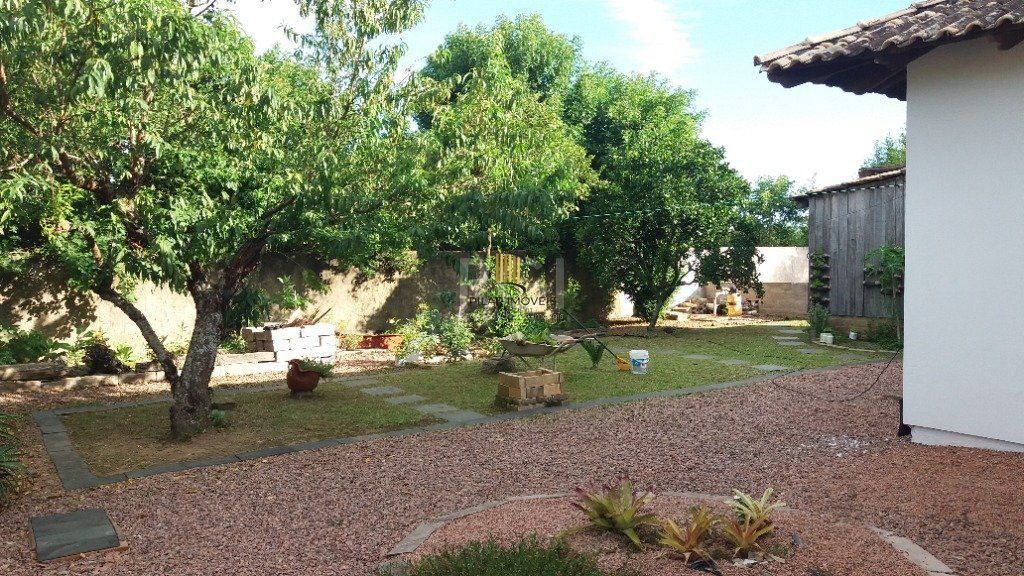 Casa para Venda - 220m², 2 dormitórios, sendo 1 suites, 4 vagas - Belém Novo