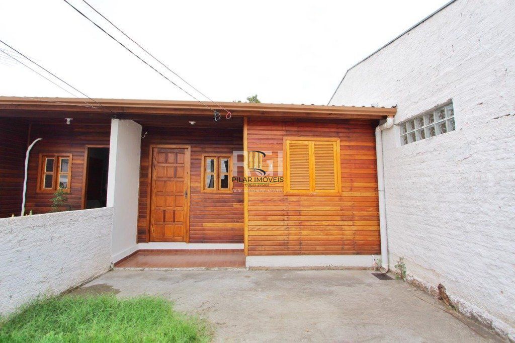 CASA BEM LOCALIZADA NA CAVALHADA EM FRENTE AO CECOPAM