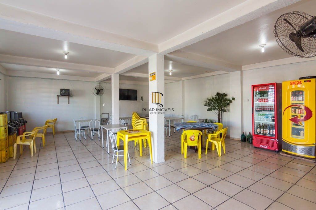 Casa com 3 quarto e 230m² à venda em Farrapos, Porto Alegre.