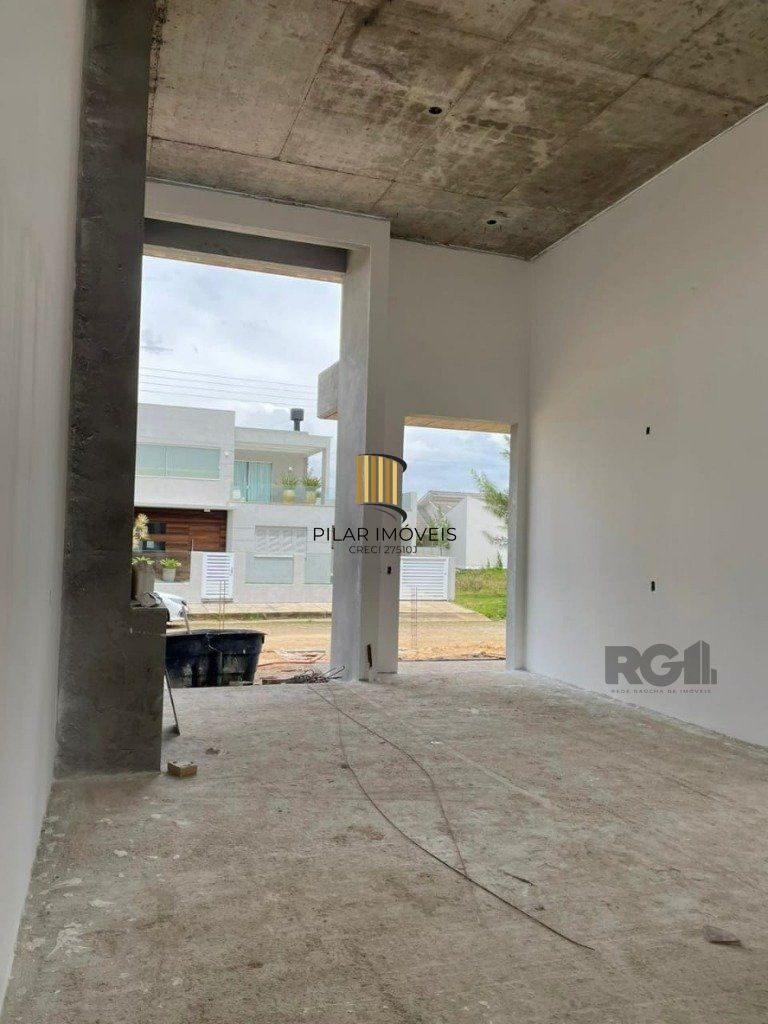 Casa 3 dormitórios no bairro Rosa do Mar