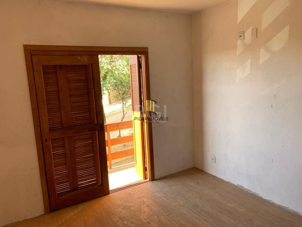 Casa para Venda - 23m², 3 dormitórios, sendo 1 suites, 1 vaga - Medianeira