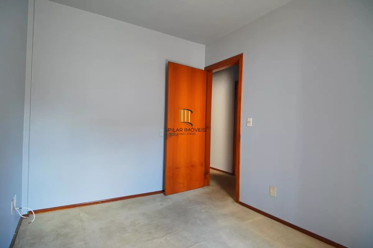Apartamento de 3 dormitórios à venda em Petrópolis - Porto Alegre