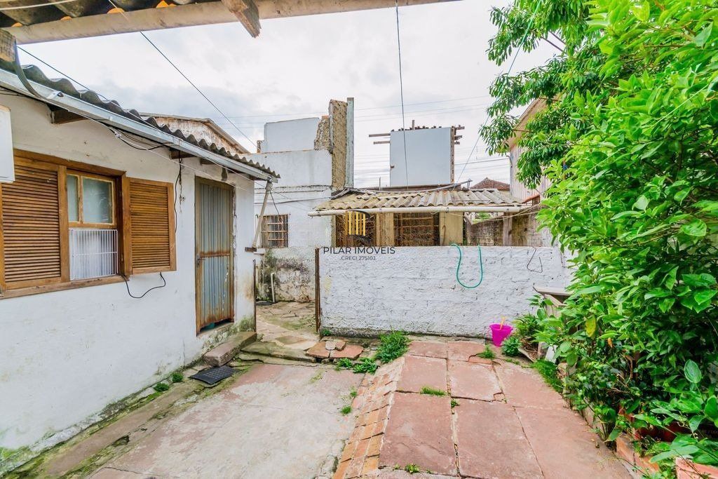 Casa 2 dormitórios no bairro  Coronel Aparício Borges