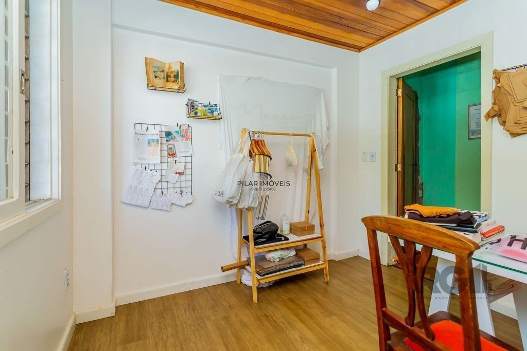 Casa 172m² - 3 dormitórios, 3 vagas no bairro Teresópolis