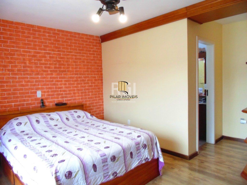 Casa Condominio para Venda - 190.4m², 3 dormitórios, sendo 1 suites, 4 vagas - Nonoai